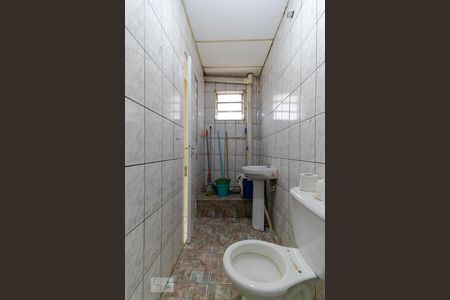 Banheiro de kitnet/studio para alugar com 1 quarto, 40m² em Botafogo, Campinas