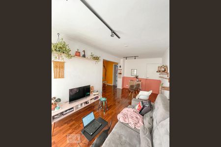 Sala de apartamento para alugar com 3 quartos, 78m² em Vila Gumercindo, São Paulo