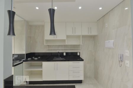 Cozinha de apartamento para alugar com 1 quarto, 31m² em Água Branca, São Paulo