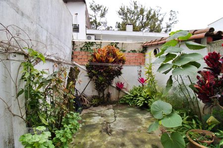 Casa para alugar com 350m², 3 quartos e 4 vagas Casa para alugar com 350m², 3 quartos e 4 vagasÁrea Externa