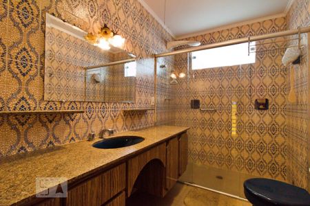 Casa para alugar com 350m², 3 quartos e 4 vagas Casa para alugar com 350m², 3 quartos e 4 vagasBanheiro