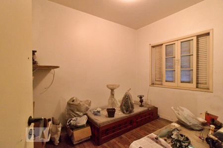 Casa para alugar com 350m², 3 quartos e 4 vagas Casa para alugar com 350m², 3 quartos e 4 vagasQuarto de Serviço