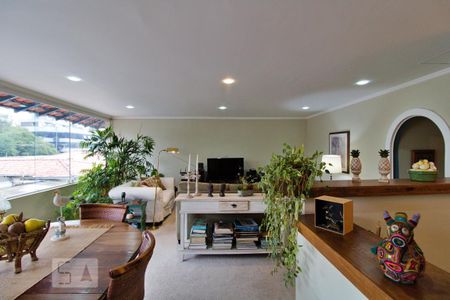 Casa para alugar com 350m², 3 quartos e 4 vagas Casa para alugar com 350m², 3 quartos e 4 vagasSala Intima