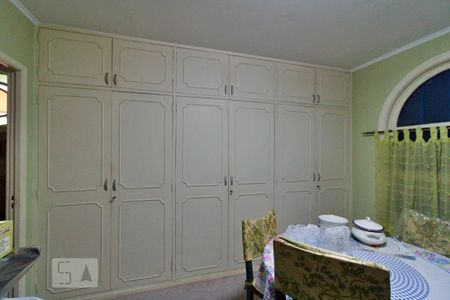 Casa para alugar com 350m², 3 quartos e 4 vagas Casa para alugar com 350m², 3 quartos e 4 vagasSuíte