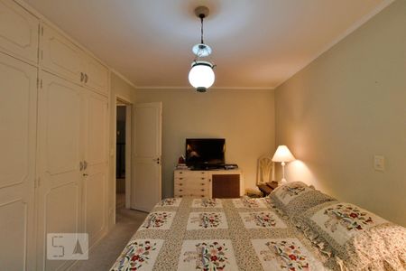 Casa para alugar com 350m², 3 quartos e 4 vagas Casa para alugar com 350m², 3 quartos e 4 vagasQuarto 2