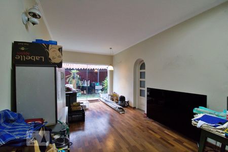 Casa para alugar com 350m², 3 quartos e 4 vagas Casa para alugar com 350m², 3 quartos e 4 vagasSalão Inferior