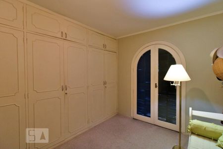 Casa para alugar com 350m², 3 quartos e 4 vagas Casa para alugar com 350m², 3 quartos e 4 vagasQuarto 3