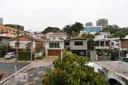 Casa para alugar com 350m², 3 quartos e 4 vagas Casa para alugar com 350m², 3 quartos e 4 vagasVista do Quarto 2