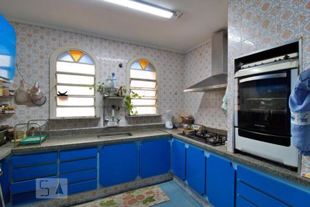 Casa para alugar com 350m², 3 quartos e 4 vagas Casa para alugar com 350m², 3 quartos e 4 vagasCozinha