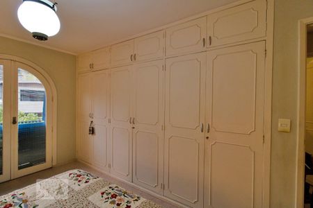 Casa para alugar com 350m², 3 quartos e 4 vagas Casa para alugar com 350m², 3 quartos e 4 vagasQuarto 2