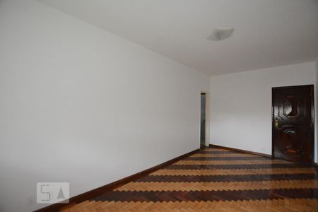 Sala de apartamento para alugar com 3 quartos, 150m² em Penha Circular, Rio de Janeiro