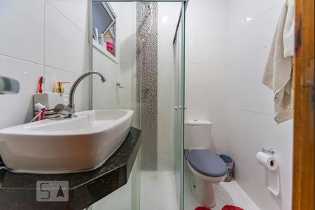 Banheiro  de apartamento à venda com 2 quartos, 51m² em Vila Floresta, Santo André