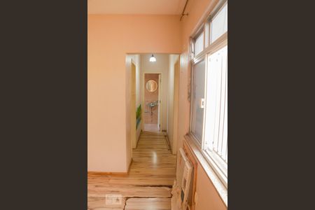 corredor para os quarto e banheiro de serviço  de apartamento à venda com 2 quartos, 88m² em Andaraí, Rio de Janeiro