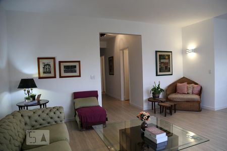 Sala de apartamento à venda com 3 quartos, 185m² em Real Parque, São Paulo