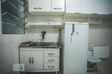 Quarto / Cozinha de kitnet/studio para alugar com 1 quarto, 20m² em Mirandópolis, São Paulo