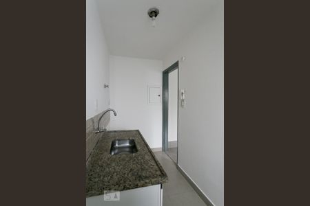 Cozinha de apartamento para alugar com 1 quarto, 42m² em Bela Vista, São Paulo