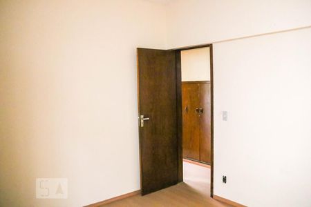 Quarto 1 de apartamento para alugar com 3 quartos, 150m² em Coração Eucarístico, Belo Horizonte