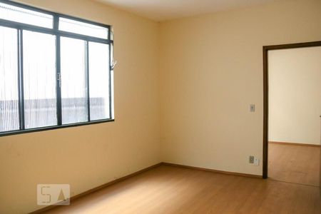 Sala de apartamento para alugar com 3 quartos, 150m² em Coração Eucarístico, Belo Horizonte