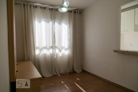 Sala de apartamento para alugar com 2 quartos, 45m² em Ponte Grande, Guarulhos