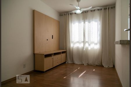 Sala de apartamento para alugar com 2 quartos, 45m² em Ponte Grande, Guarulhos