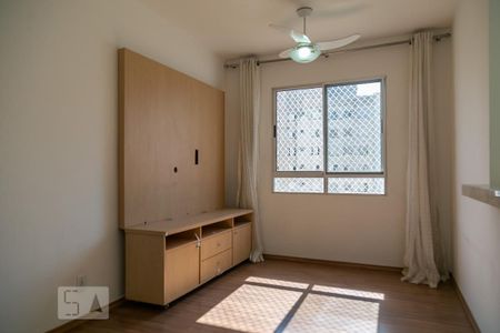 Sala de apartamento para alugar com 2 quartos, 45m² em Ponte Grande, Guarulhos