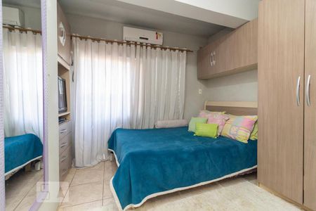 Quarto de apartamento à venda com 2 quartos, 45m² em Partenon, Porto Alegre