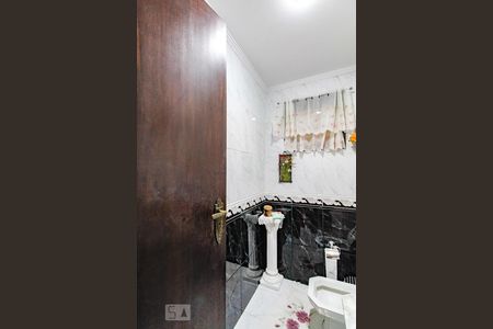 Lavabo de casa à venda com 2 quartos, 170m² em Parque Santo Antônio, Guarulhos