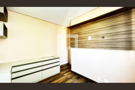 Quarto 2 de apartamento para alugar com 2 quartos, 47m² em Jardim Las Vegas, Guarulhos