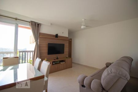 Sala de apartamento para alugar com 3 quartos, 77m² em Cecap, Jundiaí