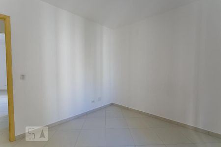 Quarto -1 de apartamento para alugar com 2 quartos, 72m² em Jardim Maria Rosa, Taboão da Serra