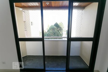 varanda  de apartamento para alugar com 2 quartos, 72m² em Jardim Maria Rosa, Taboão da Serra