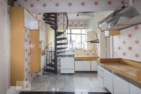 Cozinha de apartamento à venda com 4 quartos, 280m² em Petrópolis, Porto Alegre