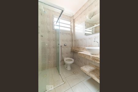 Banheiro da suíte de apartamento à venda com 1 quarto, 51m² em Cerqueira César, São Paulo