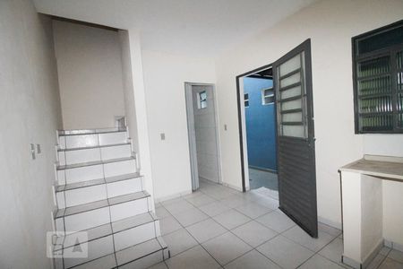 cozinha de kitnet/studio para alugar com 1 quarto, 40m² em Vila Palmeiras, São Paulo