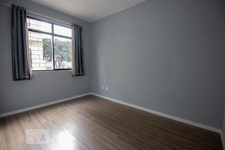 Quarto 2 de apartamento para alugar com 3 quartos, 70m² em Heliópolis, Belo Horizonte