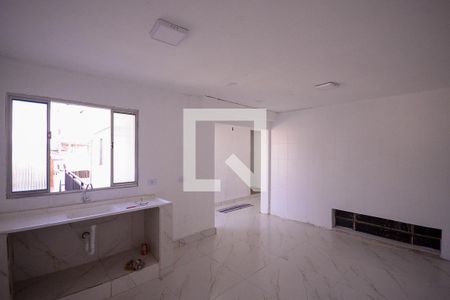Sala/Cozinha de casa para alugar com 2 quartos, 50m² em Vila Brasilina, São Paulo
