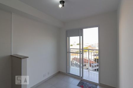 Sala / Cozinha / Lavanderia de apartamento para alugar com 1 quarto, 28m² em Vila Palmeiras, São Paulo