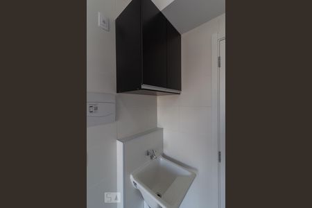 Sala / Cozinha / Lavanderia de apartamento para alugar com 1 quarto, 28m² em Vila Palmeiras, São Paulo