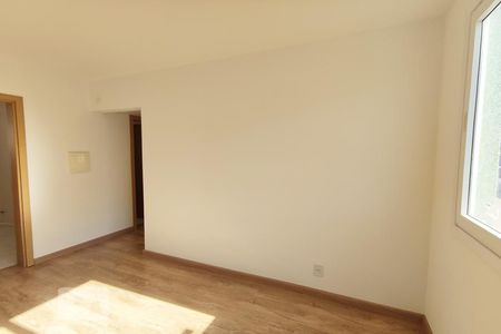 Sala de apartamento à venda com 2 quartos, 50m² em Industrial, Novo Hamburgo