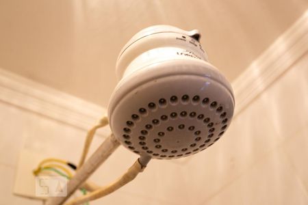 Casa à venda com 134m², 4 quartos e 2 vagas Casa à venda com 134m², 4 quartos e 2 vagasBanheiro de Serviço