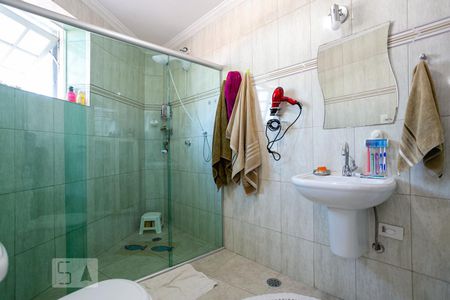 Casa à venda com 134m², 4 quartos e 2 vagas Casa à venda com 134m², 4 quartos e 2 vagasBanheiro da Suíte 1