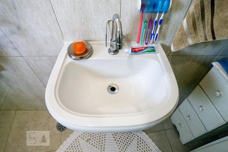 Casa à venda com 134m², 4 quartos e 2 vagas Casa à venda com 134m², 4 quartos e 2 vagasBanheiro da Suíte 1