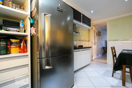 Casa à venda com 134m², 4 quartos e 2 vagas Casa à venda com 134m², 4 quartos e 2 vagasCopa/Cozinha