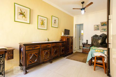 Casa à venda com 134m², 4 quartos e 2 vagas Casa à venda com 134m², 4 quartos e 2 vagasSuíte 4