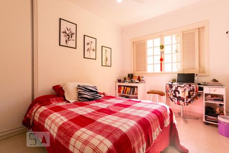 Casa à venda com 134m², 4 quartos e 2 vagas Casa à venda com 134m², 4 quartos e 2 vagasSuíte 2