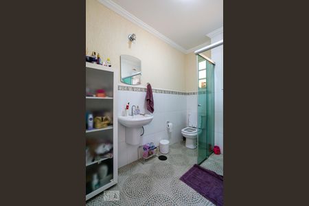 Casa à venda com 134m², 4 quartos e 2 vagas Casa à venda com 134m², 4 quartos e 2 vagasBanheiro da Suíte 2