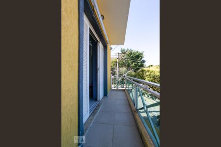 Casa à venda com 134m², 4 quartos e 2 vagas Casa à venda com 134m², 4 quartos e 2 vagasVaranda da Suíte 1