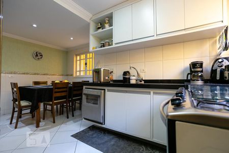 Casa à venda com 134m², 4 quartos e 2 vagas Casa à venda com 134m², 4 quartos e 2 vagasCopa/Cozinha