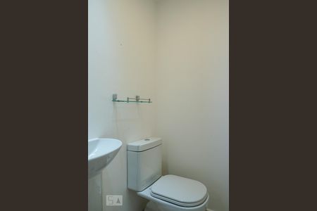 Lavabo de apartamento para alugar com 2 quartos, 108m² em Água Branca, São Paulo