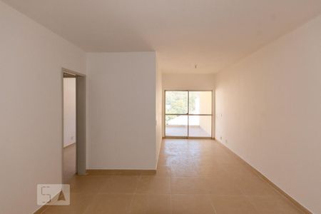 Sala de apartamento para alugar com 2 quartos, 75m² em São Francisco Xavier, Rio de Janeiro